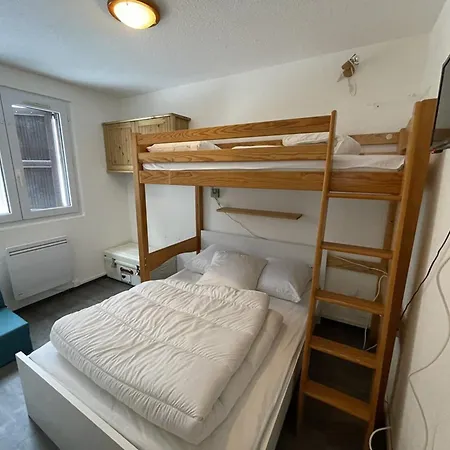 Apartamento T2 Avec Balcon, Face Aux Pistes, Exposé Sud, Commerces à Proximité - Fr-1-787-29 *